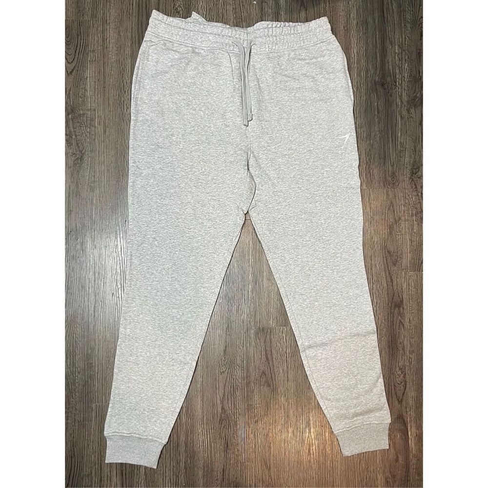 Gymshark Crest Jogger Sweatpants Mens Light Grey Slim Fit Workout-Size Large-NWT